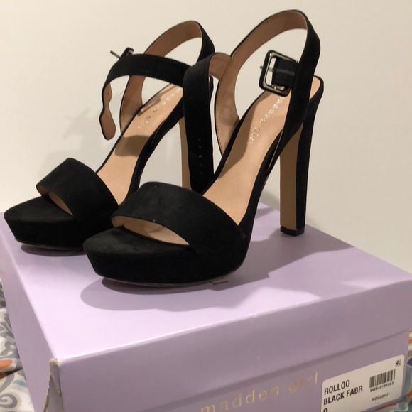 Shoes - Picture 2 of 3